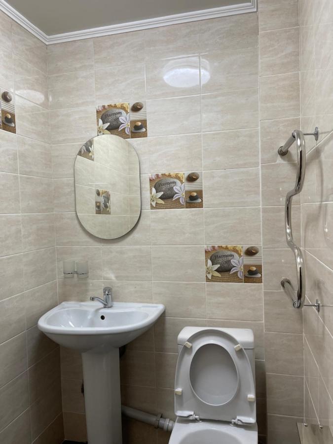 Fam_House Otel Bişkek Dış mekan fotoğraf